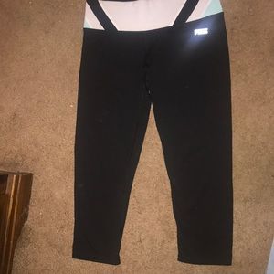 PINK cropped yoga pants